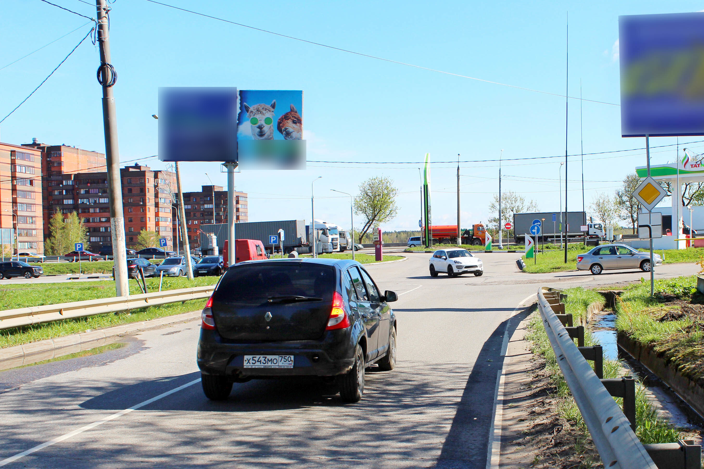 Фотография рекламного носителя, тип: Билборд 3x6, адрес: Клинская ул. Х Ленинградское ш., лево, Клин, Московская область, Россия. Сторона Б №689074