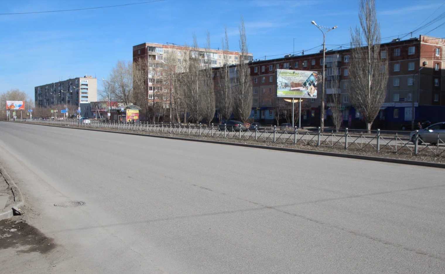 Фотография рекламного носителя, тип: Билборд 3x6, адрес: Суворова ул., д.13, Каменск-Уральский, Свердловская область, Россия. Сторона А №1335241