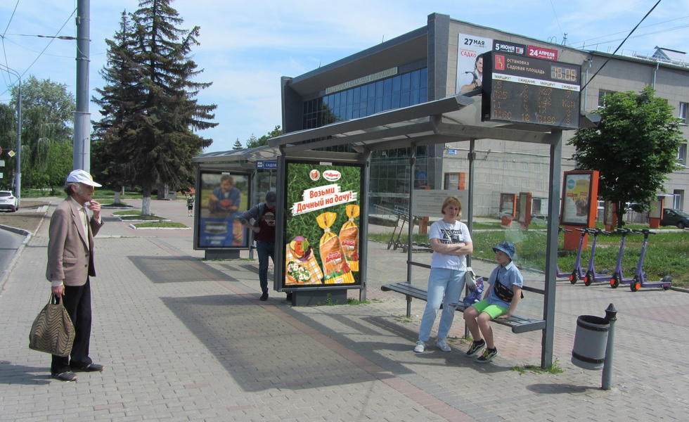 Фотография рекламного носителя, тип: Остановка 1.8x1.2, адрес: Ленина пр-т., ост."Садовая пл.", Владимир, Владимирская область, Россия. Сторона А1 №158212
