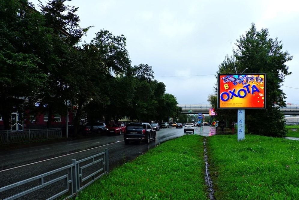 Фотография рекламного носителя, тип: Билборд 3x4, адрес: Большакова ул., д.92/2, Екатеринбург, Свердловская область, Россия. Сторона A1-A10 №979210
