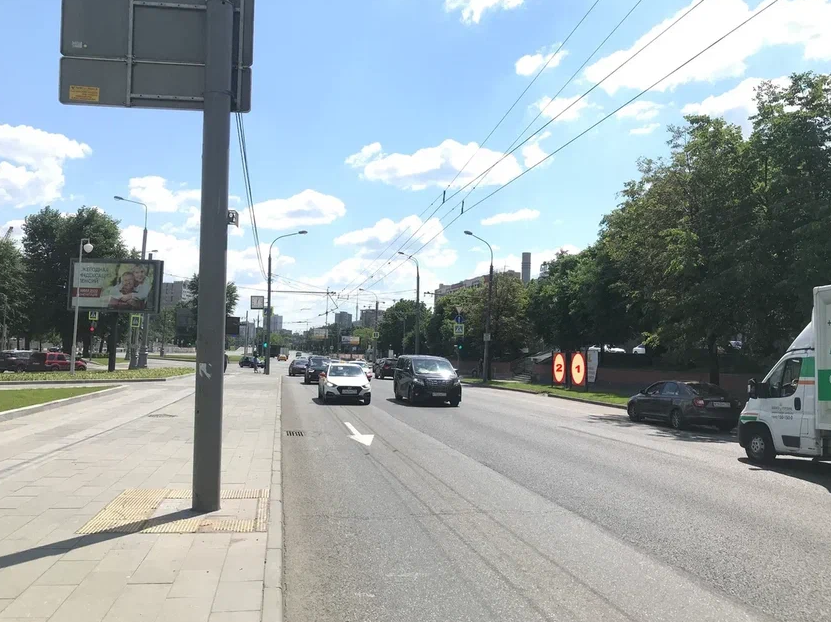 Фотография рекламного носителя, тип: Афиша 1.75x1.8, адрес: Коровинское ш., д.1, стенд 1, Москва, Россия. Сторона A №865253