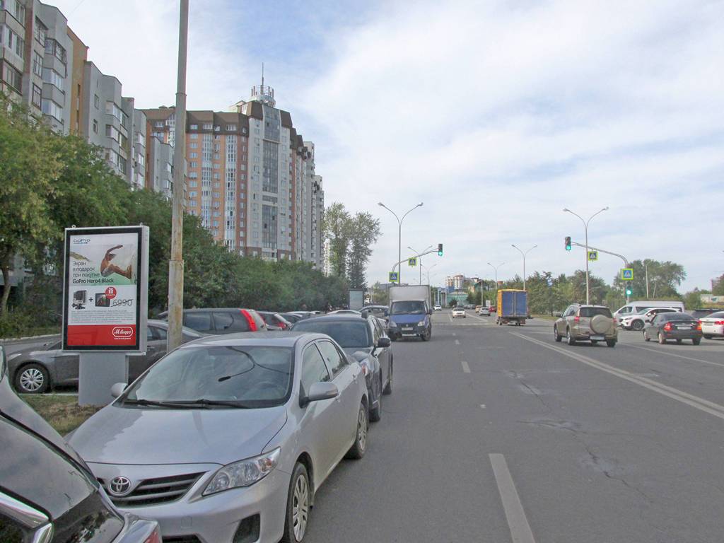 Фотография рекламного носителя, тип: Ситиформат 1.8x1.2, адрес: Жукова ул., д.11, поз.2, Екатеринбург, Свердловская область, Россия. Сторона B №597760