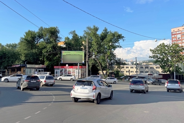 Фотография рекламного носителя, тип: Билборд 3x6, адрес: Океанский пр-т., д.117а Х Острякова ул., Владивосток, Приморский край, Россия. Сторона А №154075