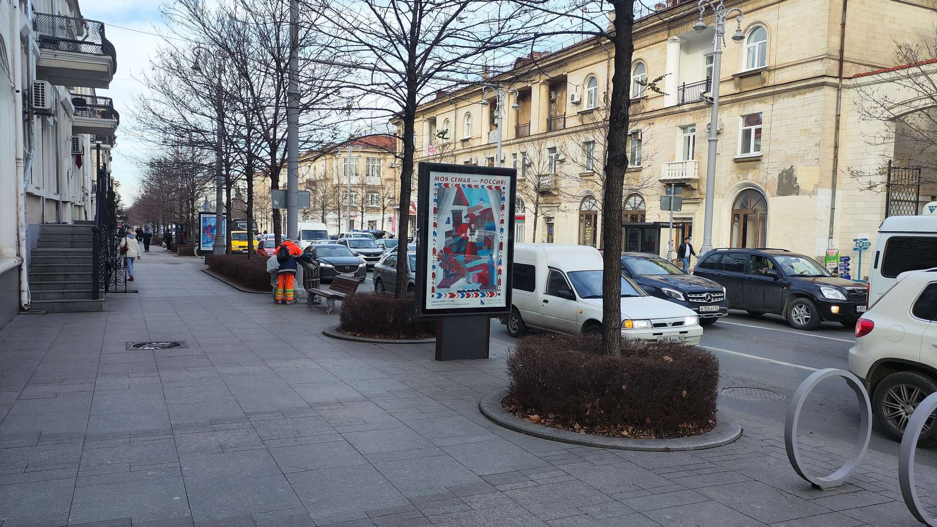 Фотография рекламного носителя, тип: Ситиформат 1.8x1.2, адрес: Большая Морская ул., д.2 X Адмирала Октябрьского ул., Севастополь, Россия. Сторона B1-B5 №1373596