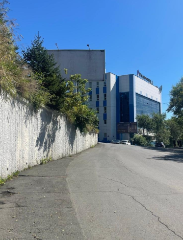 Фотография рекламного носителя, тип: Билборд 3x6, адрес: Пушкинская ул., д.47, Владивосток, Приморский край, Россия. Сторона Б №1362383