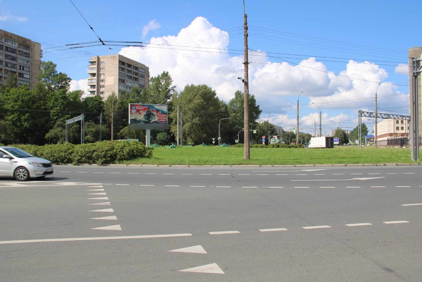 Фотография рекламного носителя, тип: Билборд 3x6, адрес: Революции ш. Х Энергетиков пр-т., Санкт-Петербург, Россия. Сторона А №120706