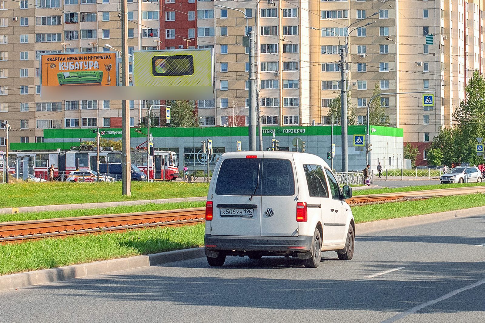 Фотография рекламного носителя, тип: Билборд 3x6, адрес: Ярослава Гашека ул. Х Бухарестская ул., д.132, Санкт-Петербург, Россия. Сторона B2 №773661