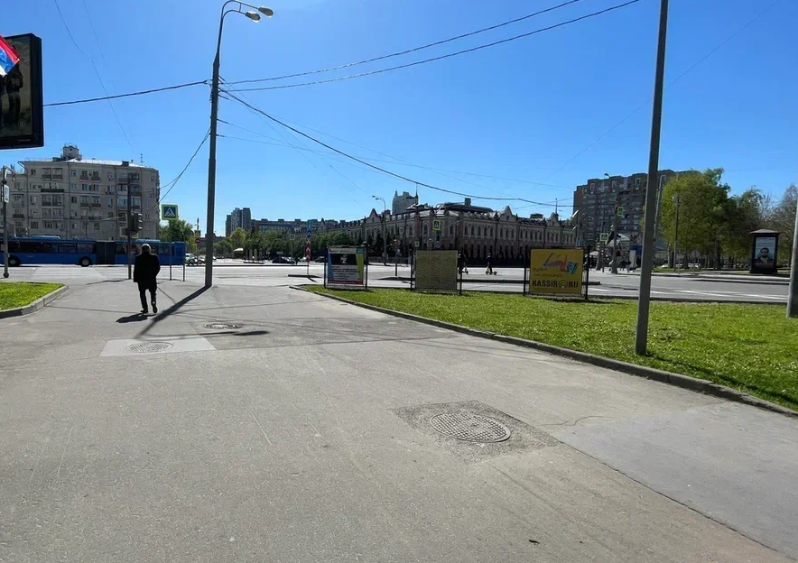 Фотография рекламного носителя, тип: Афиша 1.75x1.8, адрес: Нижегородская ул., д.1, стенд 2, Москва, Россия. Сторона B №973416