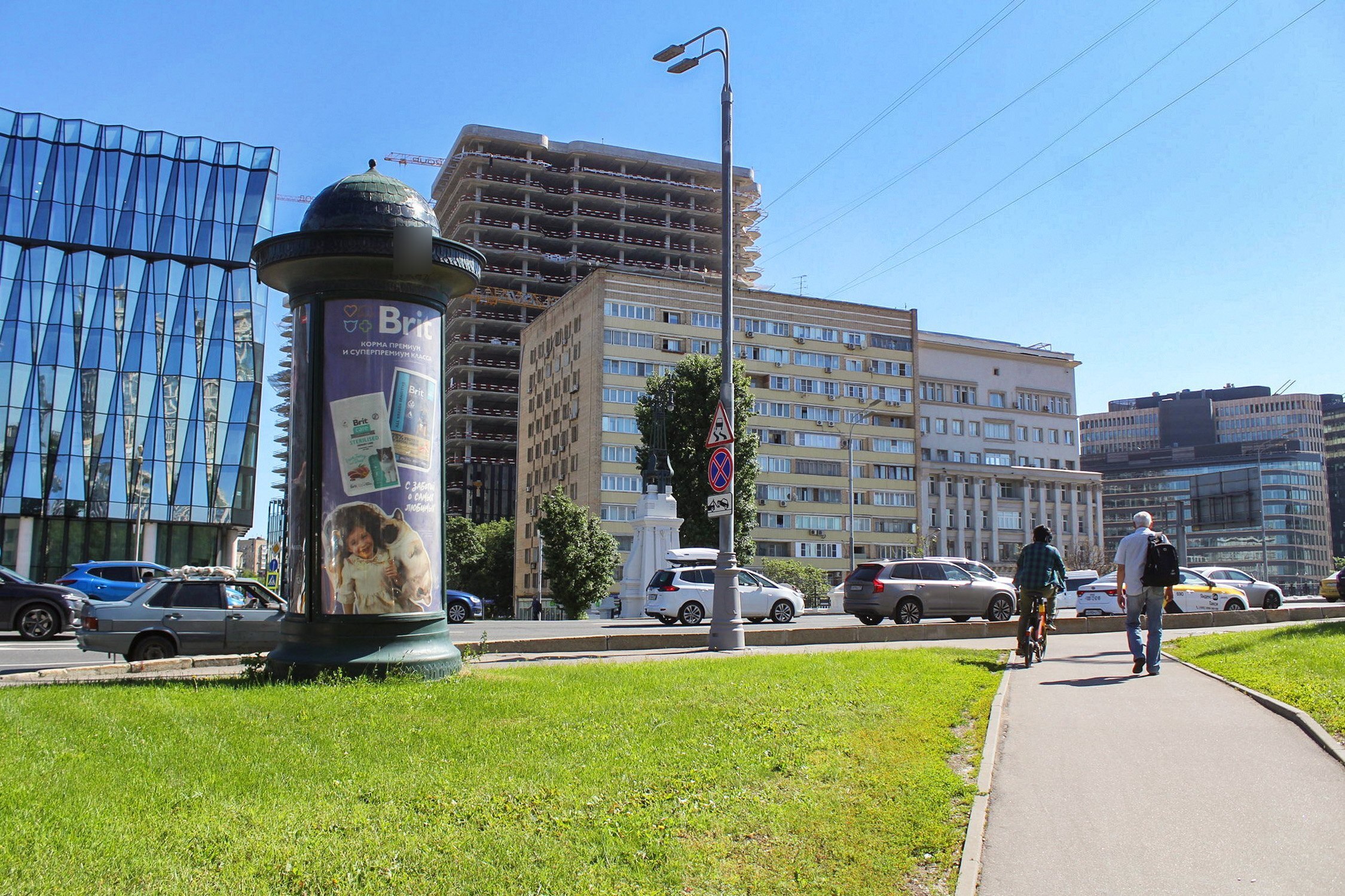 Фотография рекламного носителя, тип: Пиллар 3x1.4, адрес: Ленинградский пр-т., д.1, стр.4, Москва, Россия. Сторона С №549315