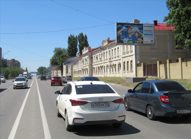 Фотография рекламного носителя, тип: Билборд 3x6, адрес: Рокоссовского ул., д.121, Волгоград, Волгоградская область, Россия. Сторона А №111199