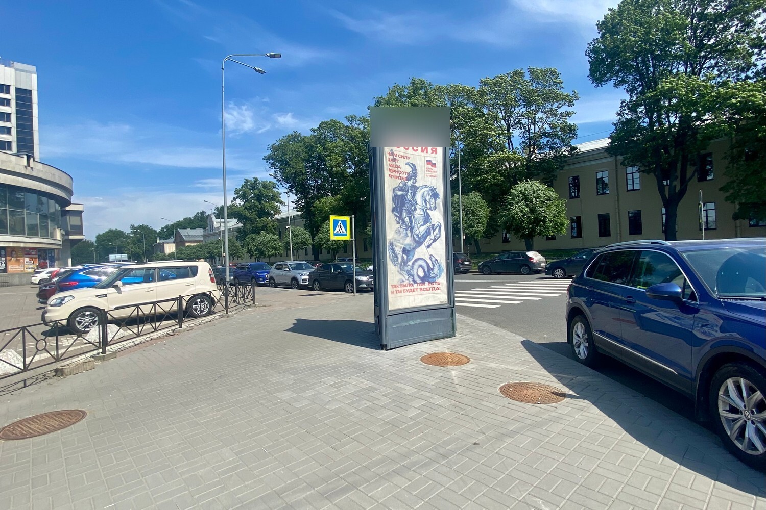 Фотография рекламного носителя, тип: Пиллар 3x1.4, адрес: Большой Сампсониевский пр-т., д.2 Х Пироговская наб., Санкт-Петербург, Россия. Сторона Б №687589