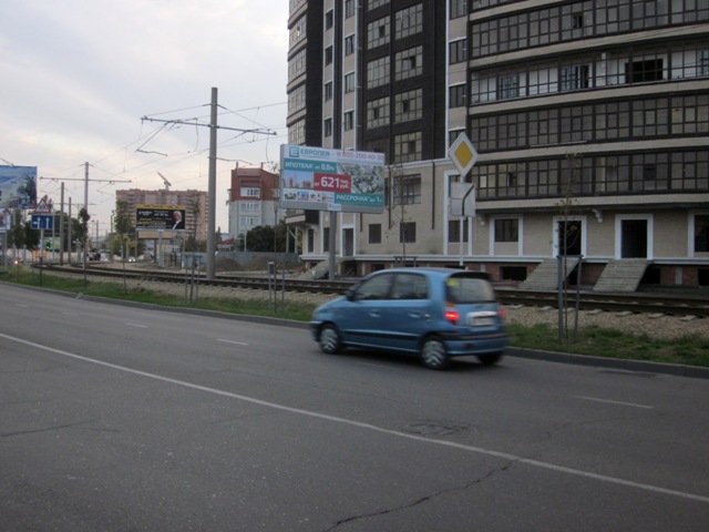 Фотография рекламного носителя, тип: Билборд 3x6, адрес: Каляева ул., д.2, Краснодар, Краснодарский край, Россия. Сторона А №234434