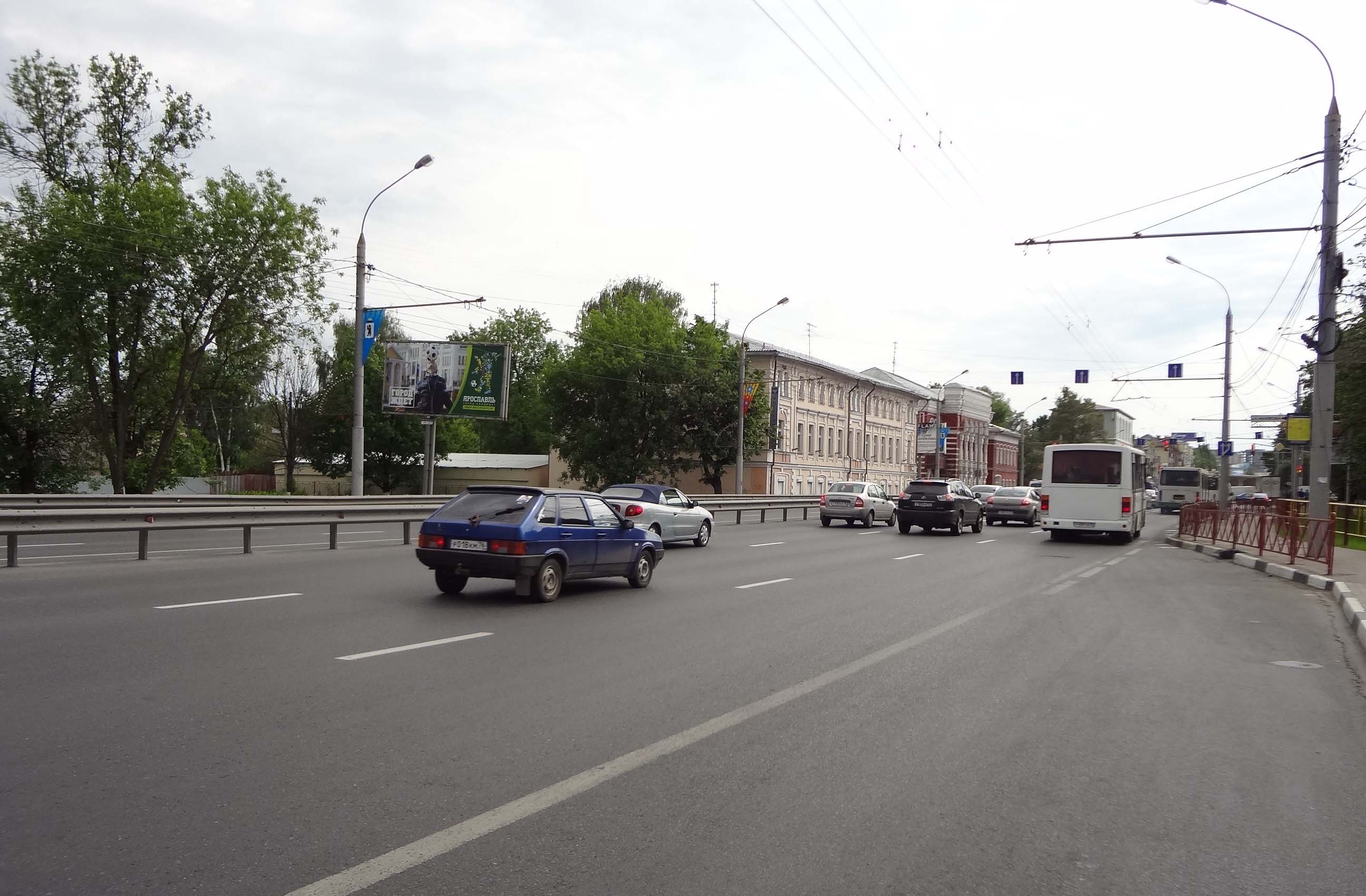 Фотография рекламного носителя, тип: Билборд 3x6, адрес: Московский пр-т., д.33, Ярославль, Ярославская область, Россия. Сторона B №214179
