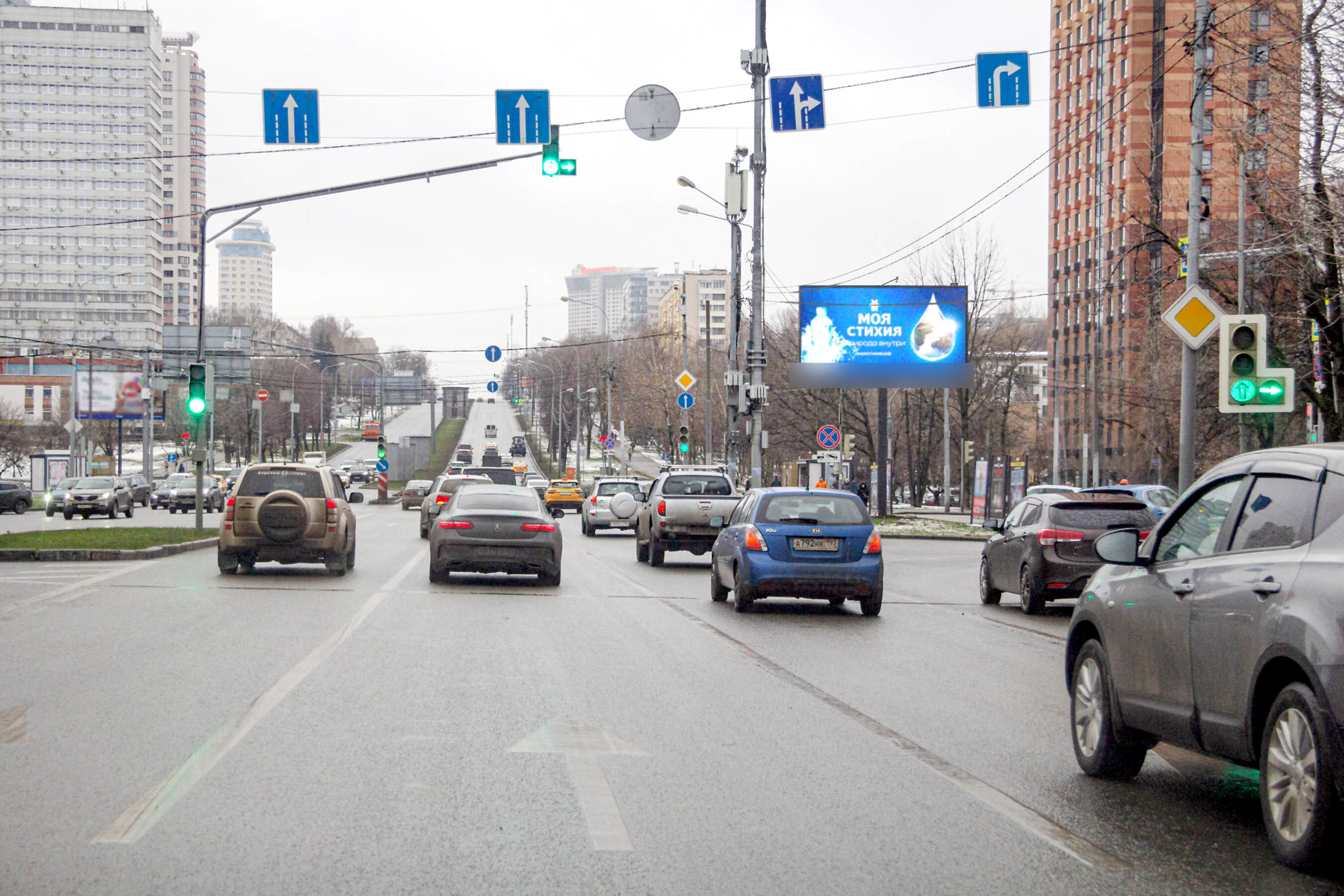 Фотография рекламного носителя, тип: Билборд 3x6, адрес: Профсоюзная ул., д.26-28/53 Х Нахимовский пр-т., Москва, Россия. Сторона А1 №436901