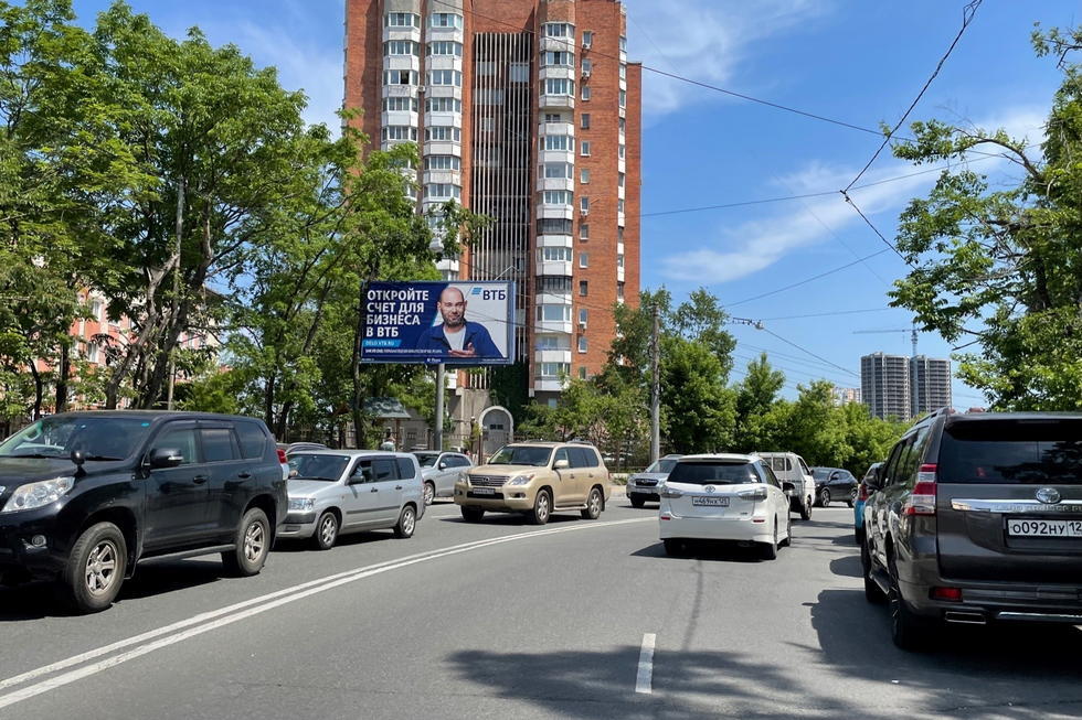 Фотография рекламного носителя, тип: Билборд 3x6, адрес: Океанский пр-т., д.39, Владивосток, Приморский край, Россия. Сторона Б1 №154079