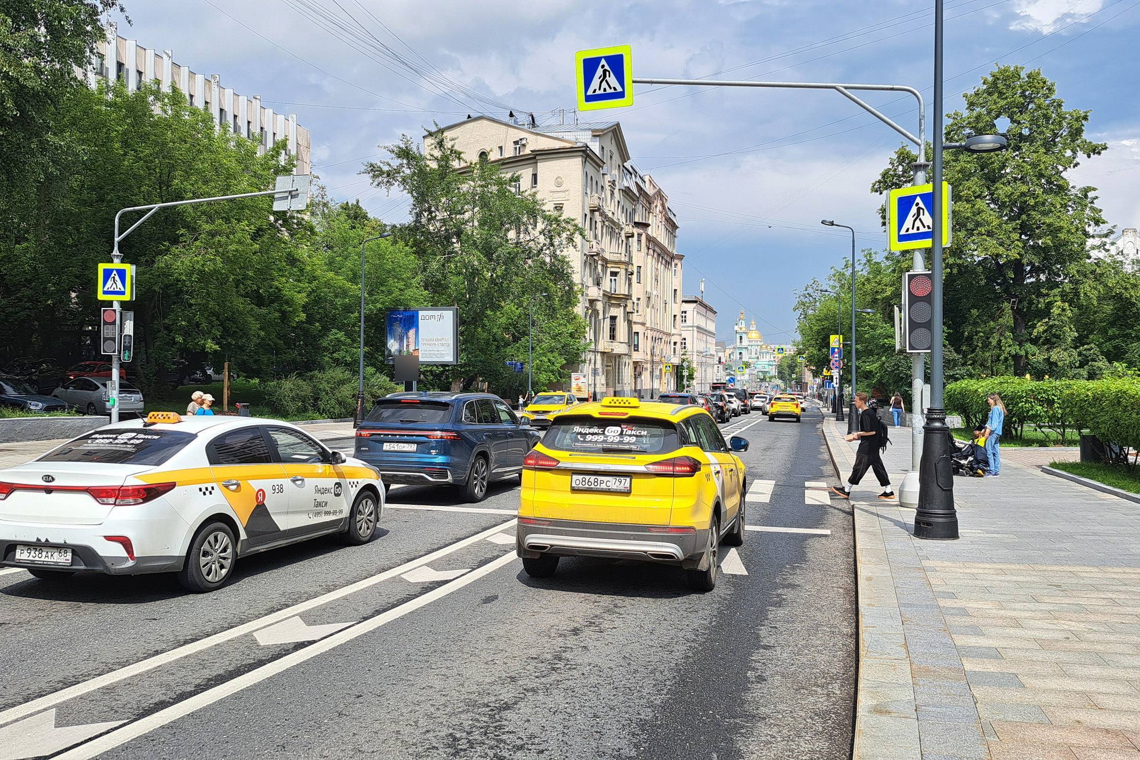 Фотография рекламного носителя, тип: Ситиборд 2.7x3.7, адрес: Басманная Ст. ул., д.29, Москва, Россия. Сторона Б №577899