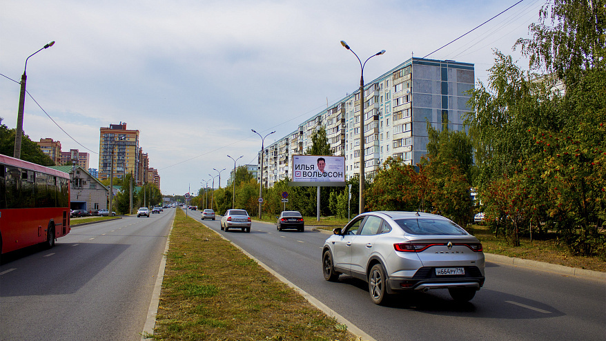 Фотография рекламного носителя, тип: Билборд 3x6, адрес: Дубравная ул., между д.17 и д.23, Казань, Республика Татарстан, Россия. Сторона А №679177