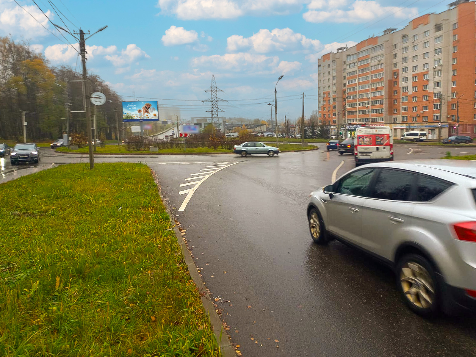 Фотография рекламного носителя, тип: Нестандартный билборд, адрес: Строителей пр-т. Х Соколовского ул., Смоленск, Смоленская область, Россия. Сторона А2 №1327944