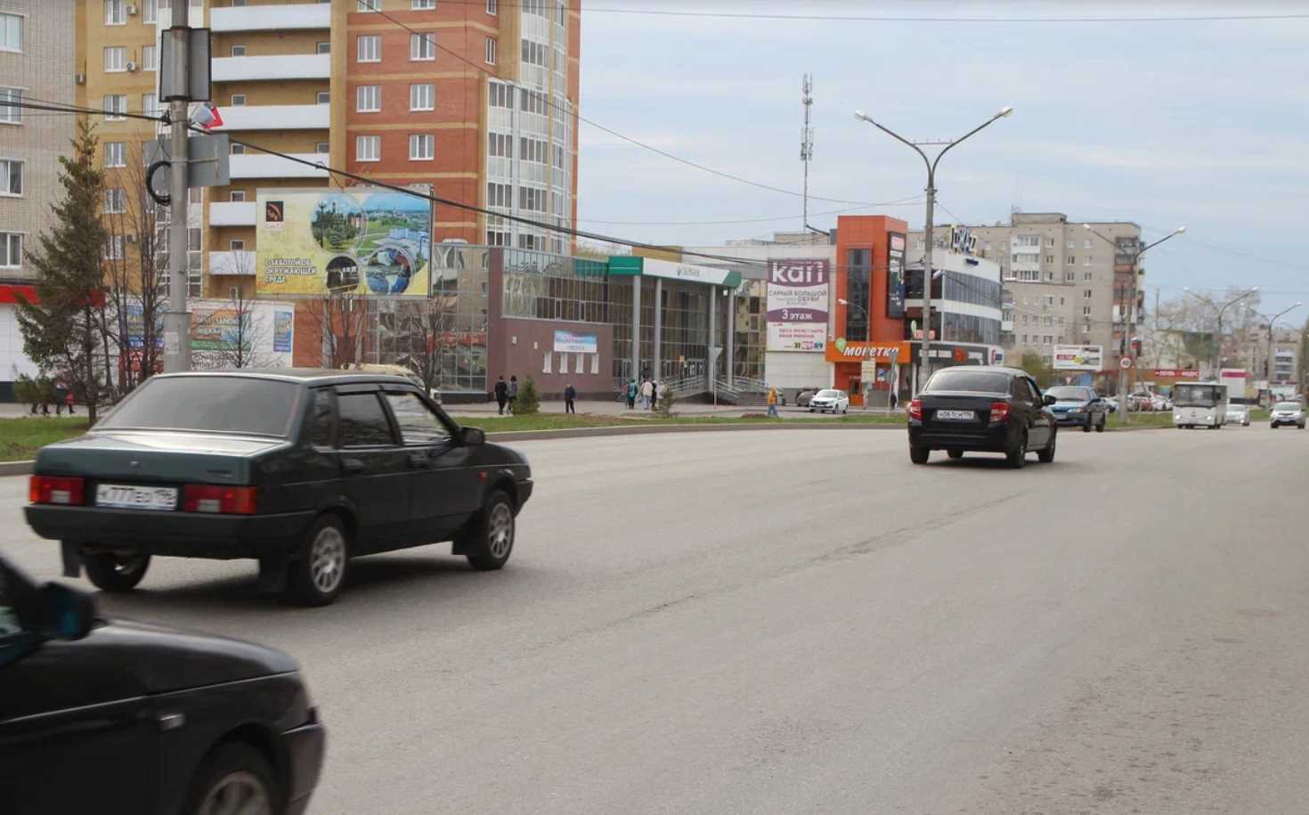 Фотография рекламного носителя, тип: Билборд 3x6, адрес: Победы пр-т., д.41, Каменск-Уральский, Свердловская область, Россия. Сторона В №1335325