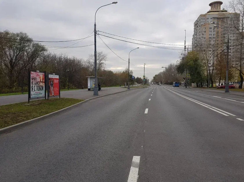 Фотография рекламного носителя, тип: Афиша 1.75x1.8, адрес: Борисовские Пруды ул., д.7, поз.3, стенд 2, Москва, Россия. Сторона А №620025