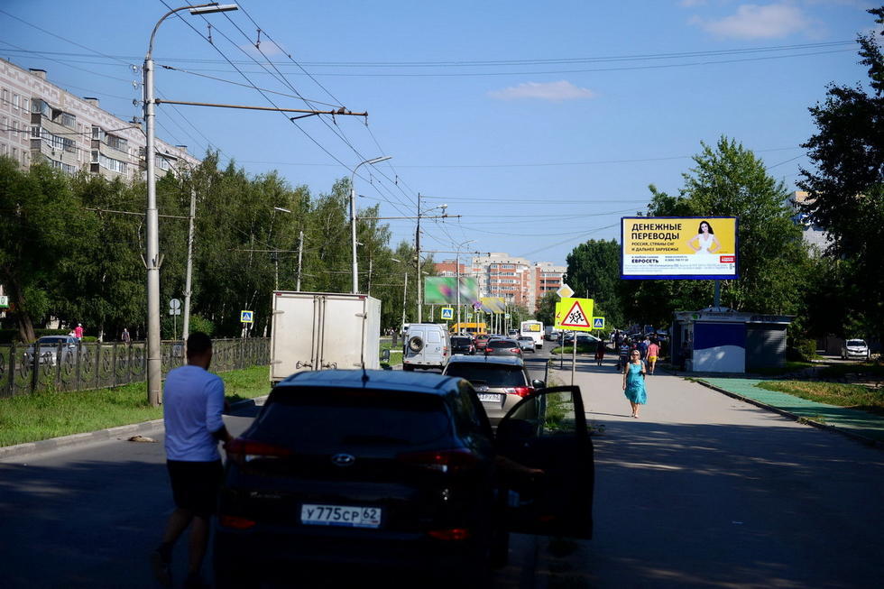 Фотография рекламного носителя, тип: Билборд 3x6, адрес: Новоселов ул., д.28 Х Тимакова ул., д.23/15, Рязань, Рязанская область, Россия. Сторона А №156647