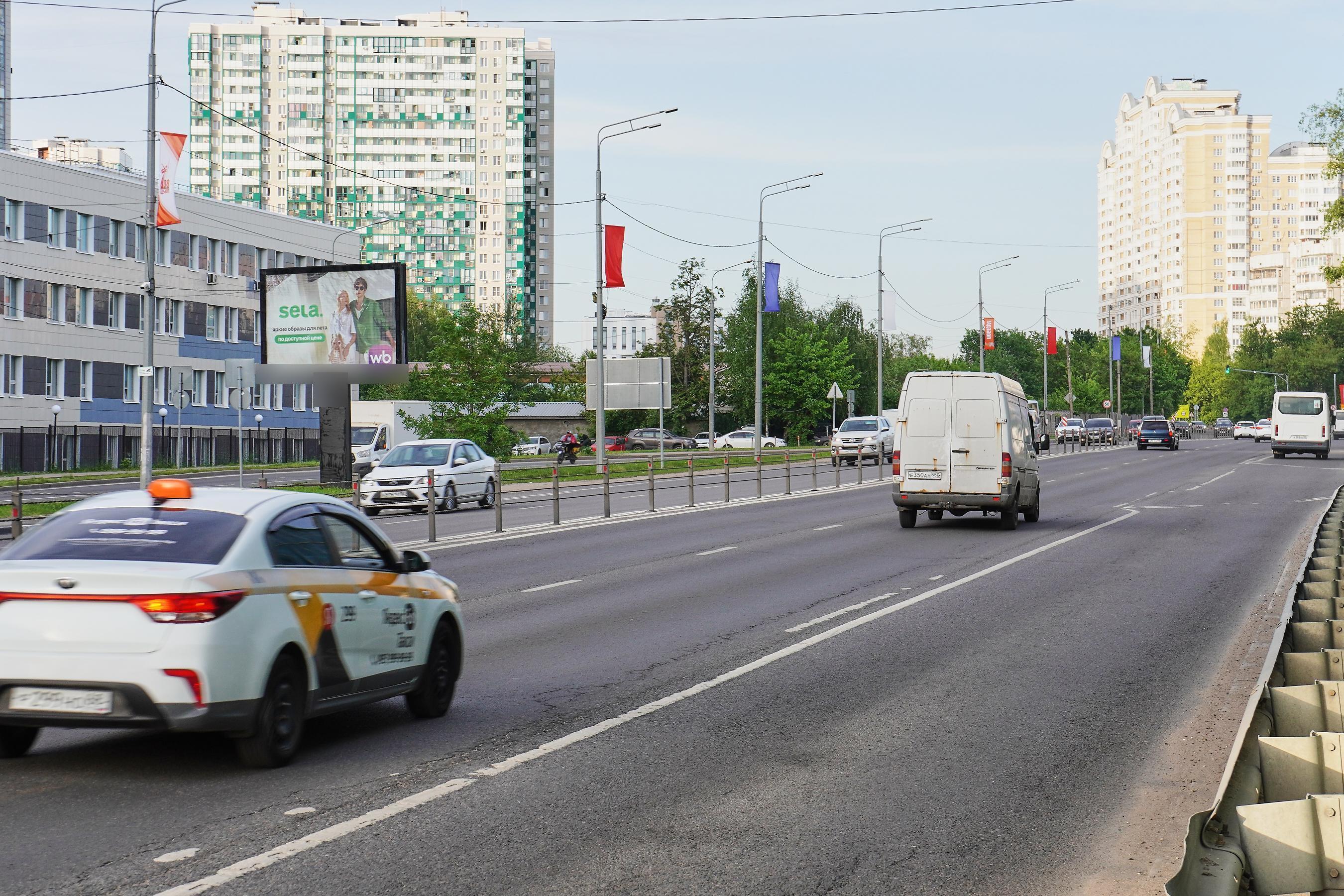 Фотография рекламного носителя, тип: Ситиборд 2.7x3.7, адрес: Волоколамское ш., 26 690м, Красногорск, Московская область, Россия. Сторона B1-B5 №445923