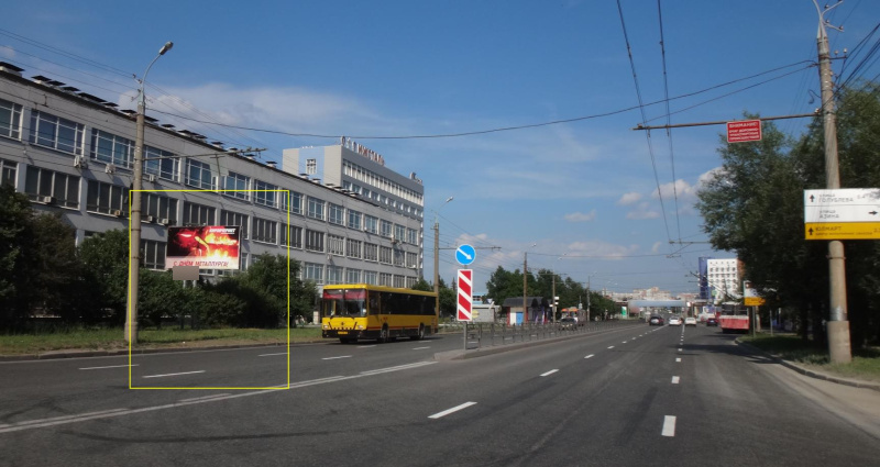 Фотография рекламного носителя, тип: Билборд 3x6, адрес: Новоажимова ул., завод Ижсталь поз.1, Ижевск, Республика Удмуртия, Россия. Сторона B №670024
