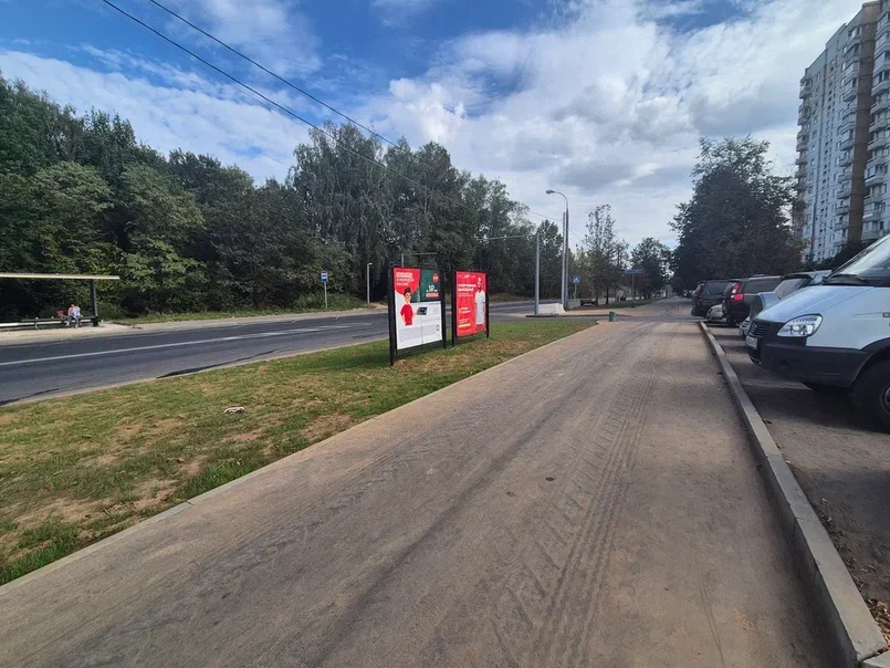 Фотография рекламного носителя, тип: Афиша 1.75x1.8, адрес: Соловьиный пр-д., д.4, стенд 2, Москва, Россия. Сторона B №873730