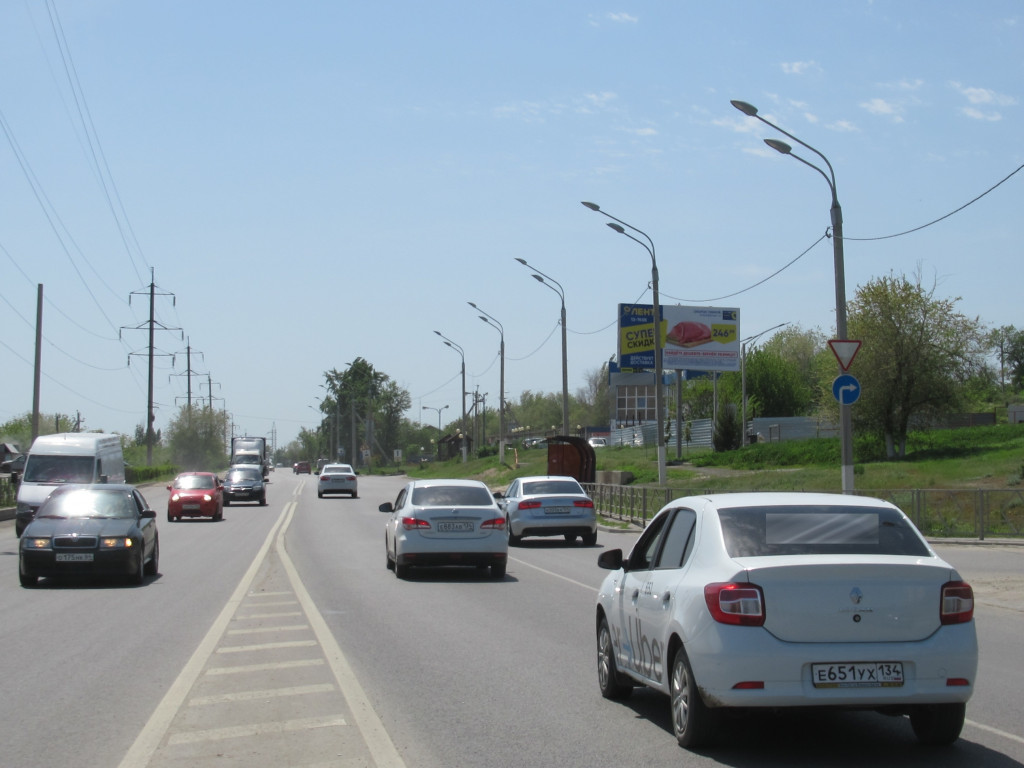 Фотография рекламного носителя, тип: Билборд 3x6, адрес: Электролесовская ул., съезд с ул.Казахской, Волгоград, Волгоградская область, Россия. Сторона А №111457