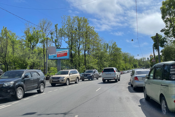 Фотография рекламного носителя, тип: Билборд 3x6, адрес: Океанский пр-т., д.46 Х Московская ул., Владивосток, Приморский край, Россия. Сторона Б №154082