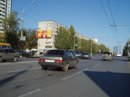 Фотография рекламного носителя, тип: Билборд 3x6, адрес: Николая Отрады ул. Х Богомольцев ул., Ресторан - "Rostic"s Авто", Волгоград, Волгоградская область, Россия. Сторона Б №82976