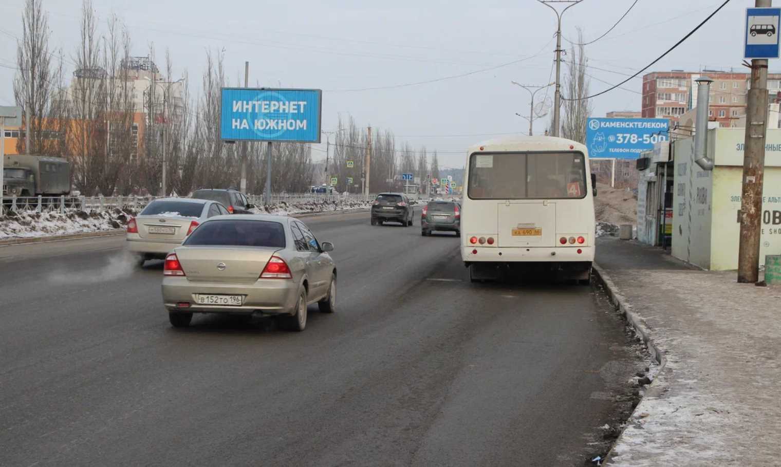 Фотография рекламного носителя, тип: Билборд 3x6, адрес: Суворова ул. Х Каменская ул., Каменск-Уральский, Свердловская область, Россия. Сторона В1-В3 №1335244