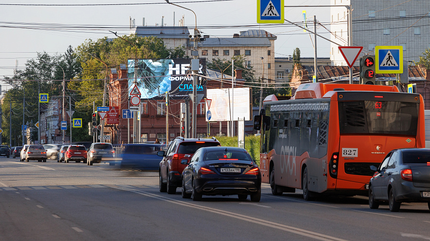 Фотография рекламного носителя, тип: Билборд 3x6, адрес: Фрунзе ул., д.47 X Орджоникидзе ул., Омск, Омская область, Россия. Сторона А1-А10 №1010197