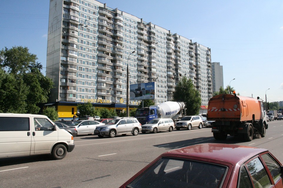 Фотография рекламного носителя, тип: Билборд 3x6, адрес: Хачатуряна ул., д.7, Москва, Россия. Сторона В №93124