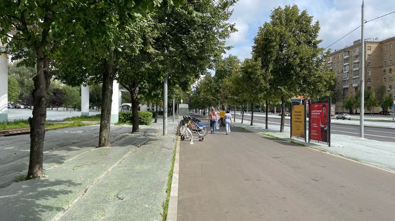 Фотография рекламного носителя, тип: Афиша 1.75x1.8, адрес: Академика Королева ул., ост. "Аргуновская улица", стенд 2, Москва, Россия. Сторона B №1349503