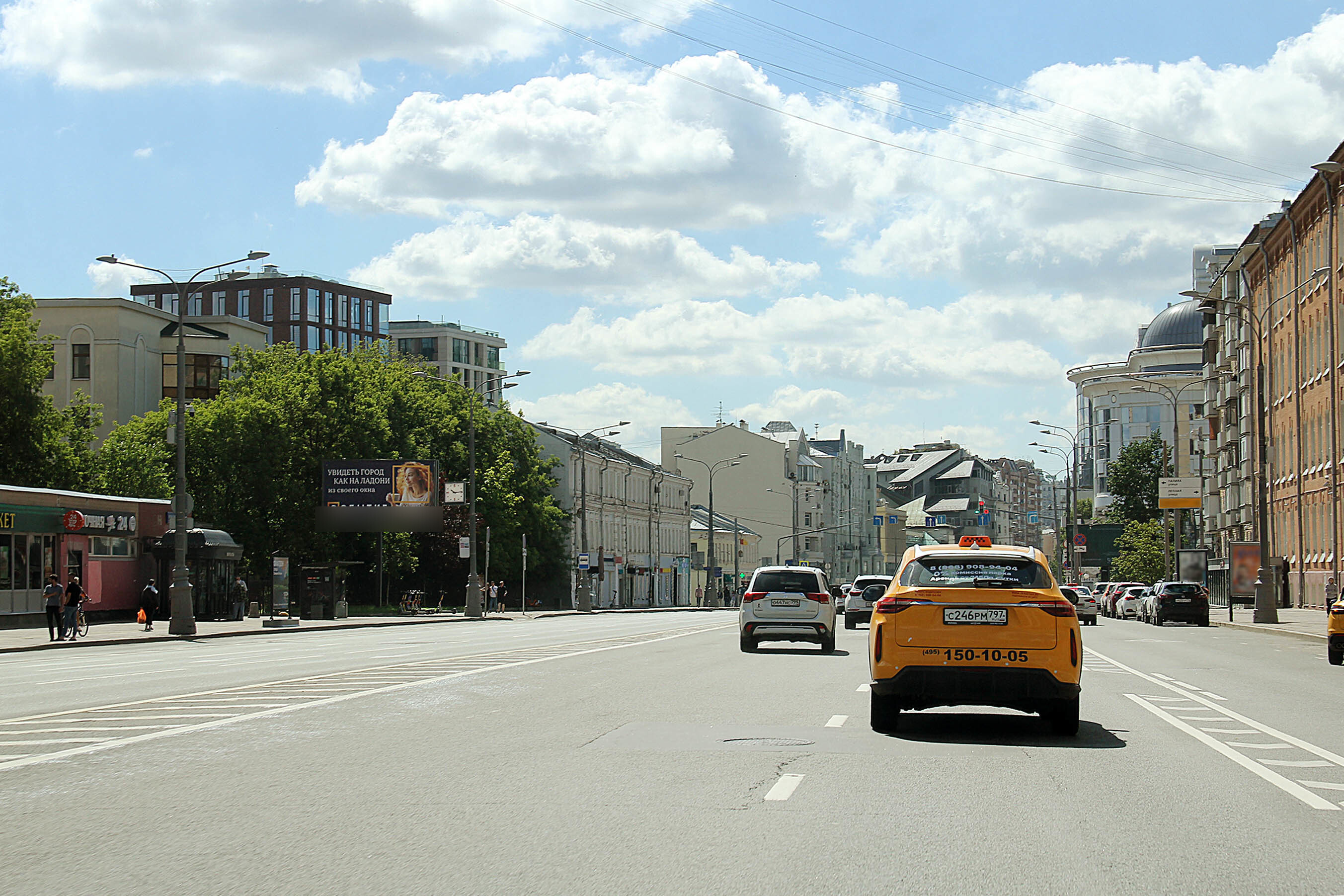 Фотография рекламного носителя, тип: Билборд 3x6, адрес: Новослободская ул., д.38, Москва, Россия. Сторона Б1 №117725