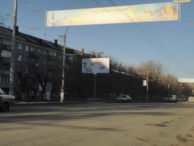 Фотография рекламного носителя, тип: Билборд 3x6, адрес: Октябрьский пр-т., д.87, Киров, Кировская область, Россия. Сторона B1-B3 №160466