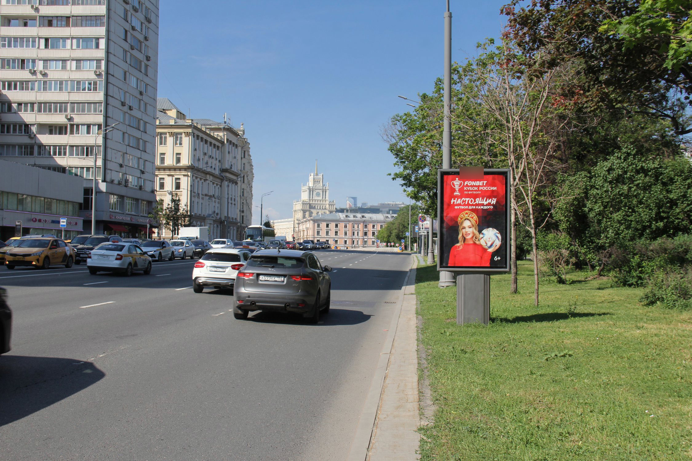 Фотография рекламного носителя, тип: Ситиформат 1.8x1.2, адрес: Садовая-Триумфальная ул., д.18, Москва, Россия. Сторона А №333982
