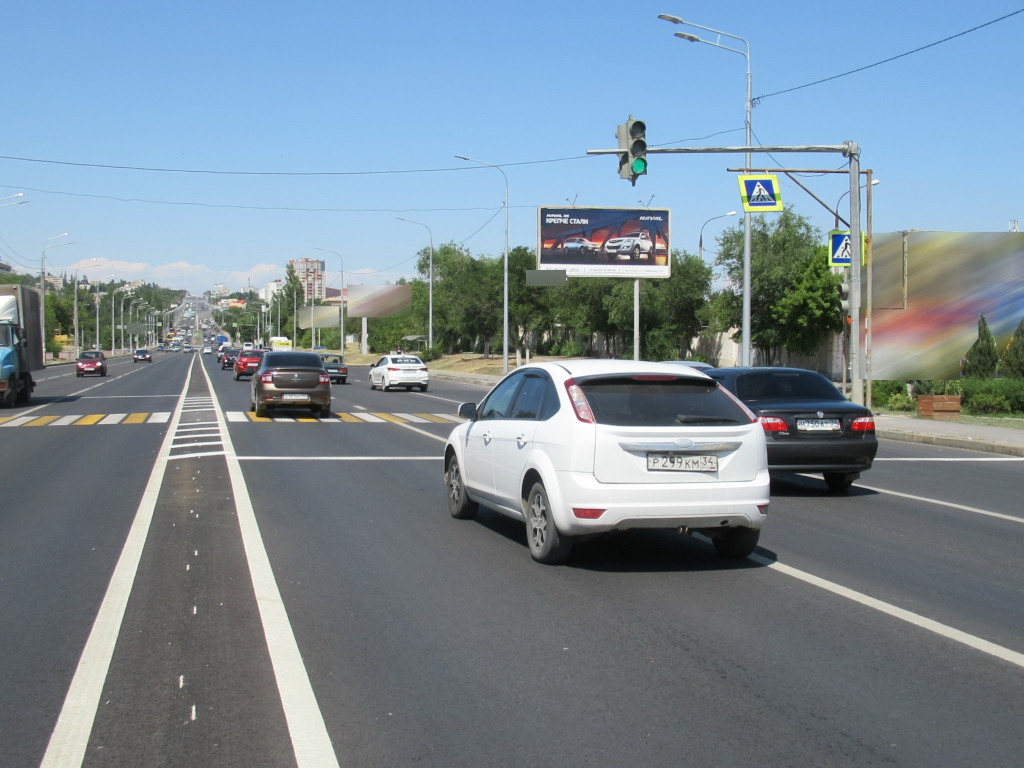 Фотография рекламного носителя, тип: Билборд 3x6, адрес: Университетский пр-т., д.83, Волгоград, Волгоградская область, Россия. Сторона А №111463