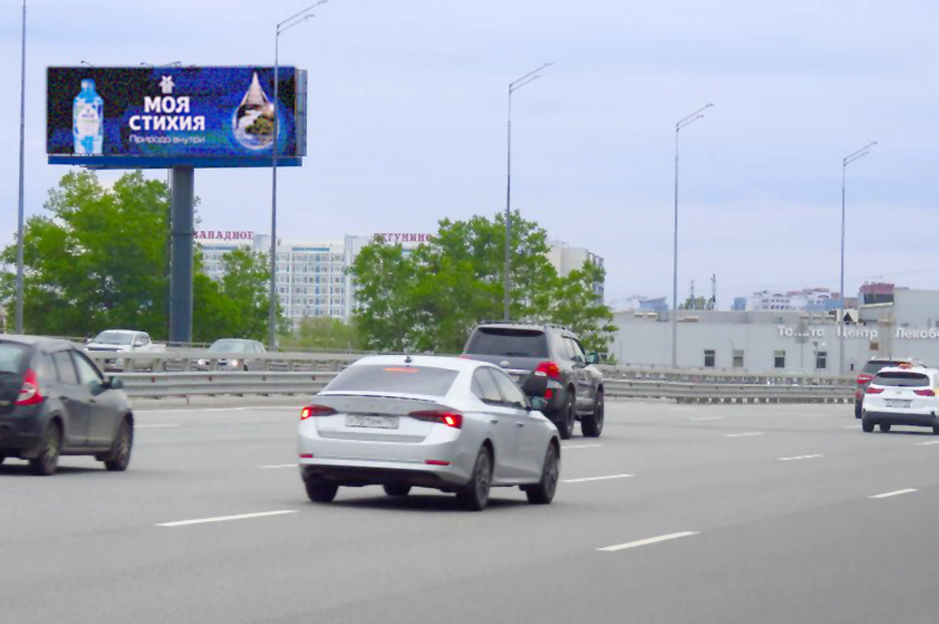 Фотография рекламного носителя, тип: Суперсайт 4x12, адрес: М-11 а/д, 500м, Химки, Московская область, Россия. Сторона Б1 №1327460