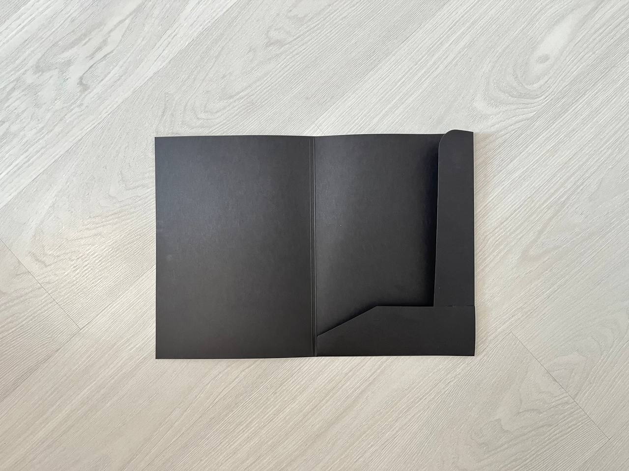 Папка с карманом