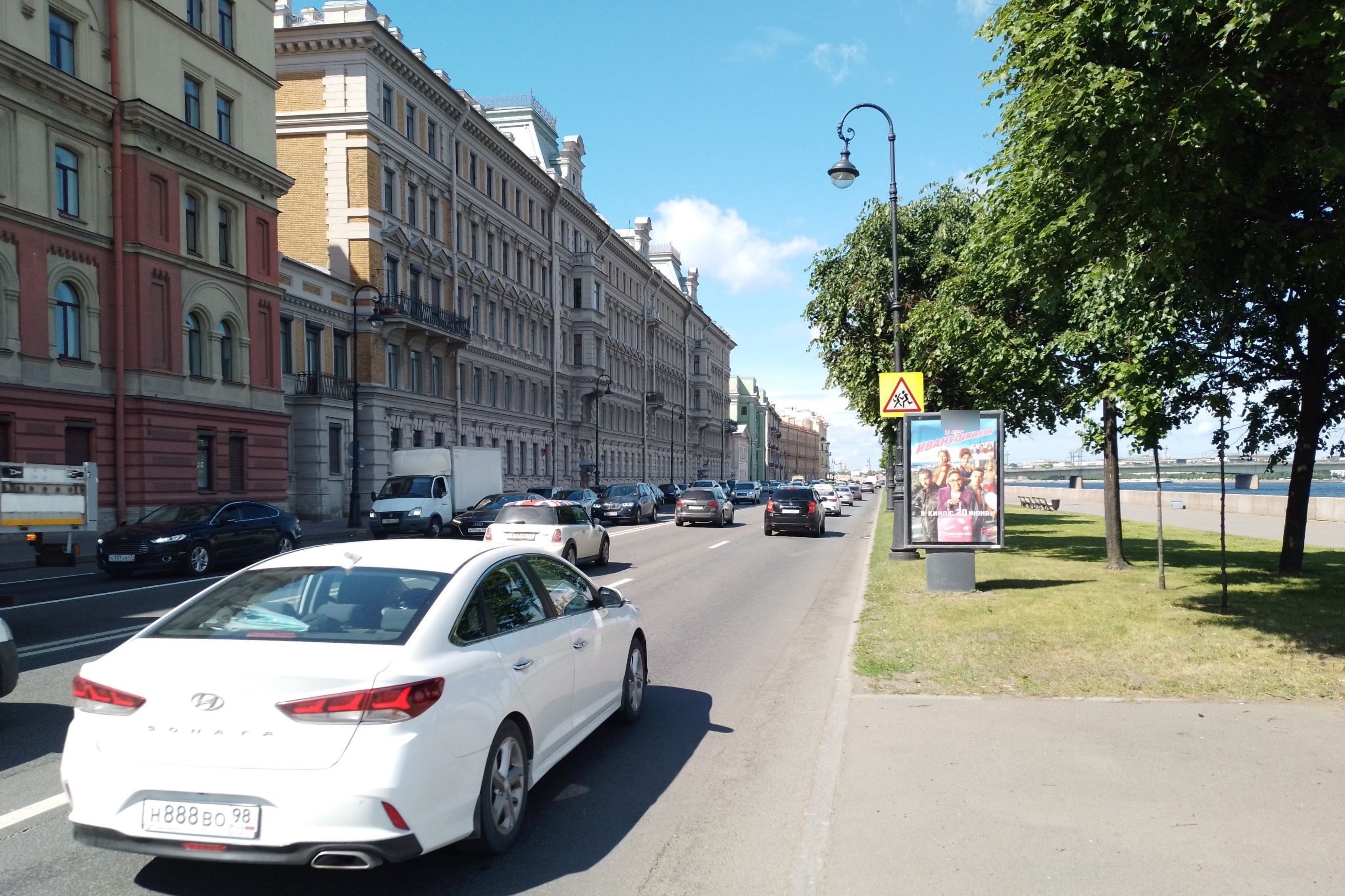 Фотография рекламного носителя, тип: Ситиформат 1.8x1.2, адрес: Воскресенская наб., д.20, Санкт-Петербург, Россия. Сторона А №108697