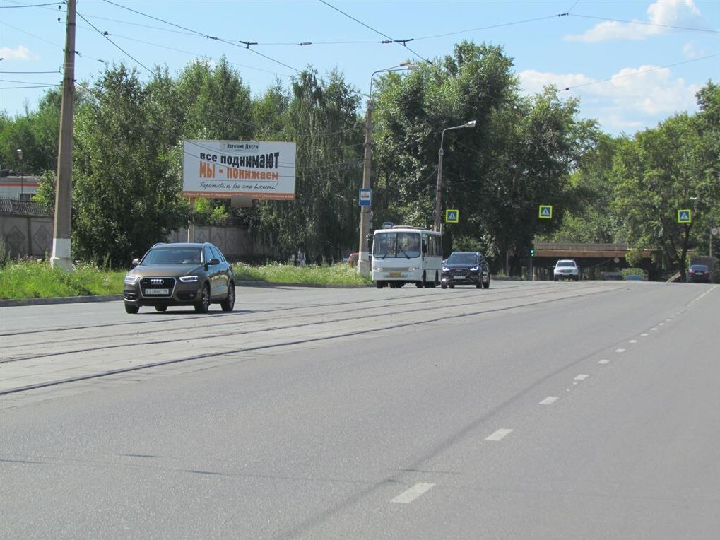 Фотография рекламного носителя, тип: Билборд 3x6, адрес: Индустриальная ул. X Балакинская ул., Нижний Тагил, Свердловская область, Россия. Сторона Б №1328666