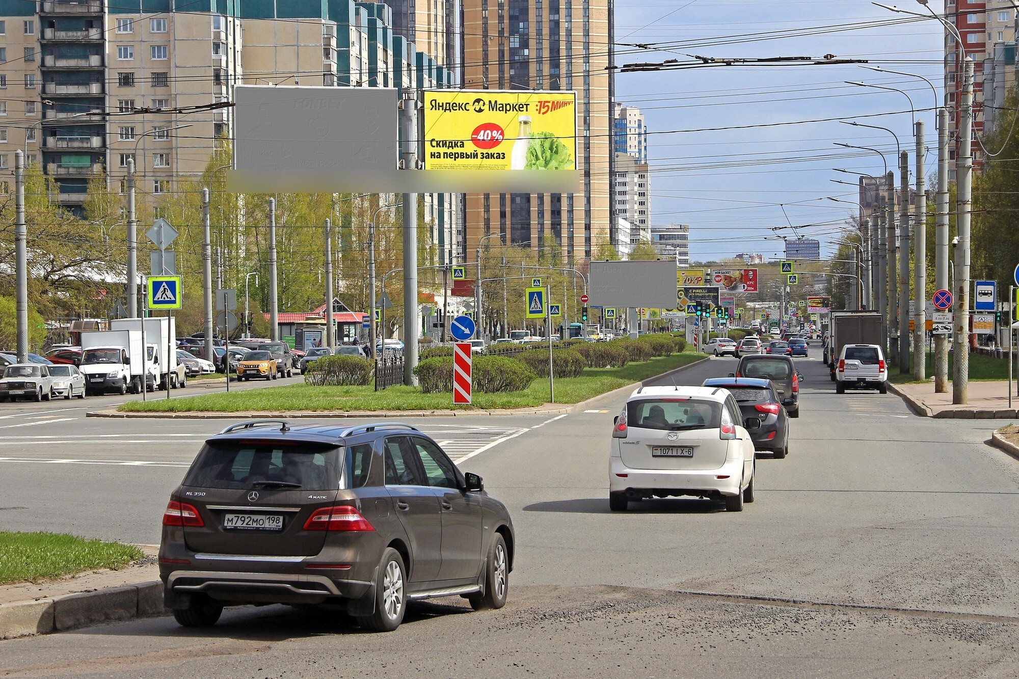 Фотография рекламного носителя, тип: Билборд 3x6, адрес: Королева пр-т., д.29, корп.1 Х Сикорского пл., Санкт-Петербург, Россия. Сторона А2 №119295