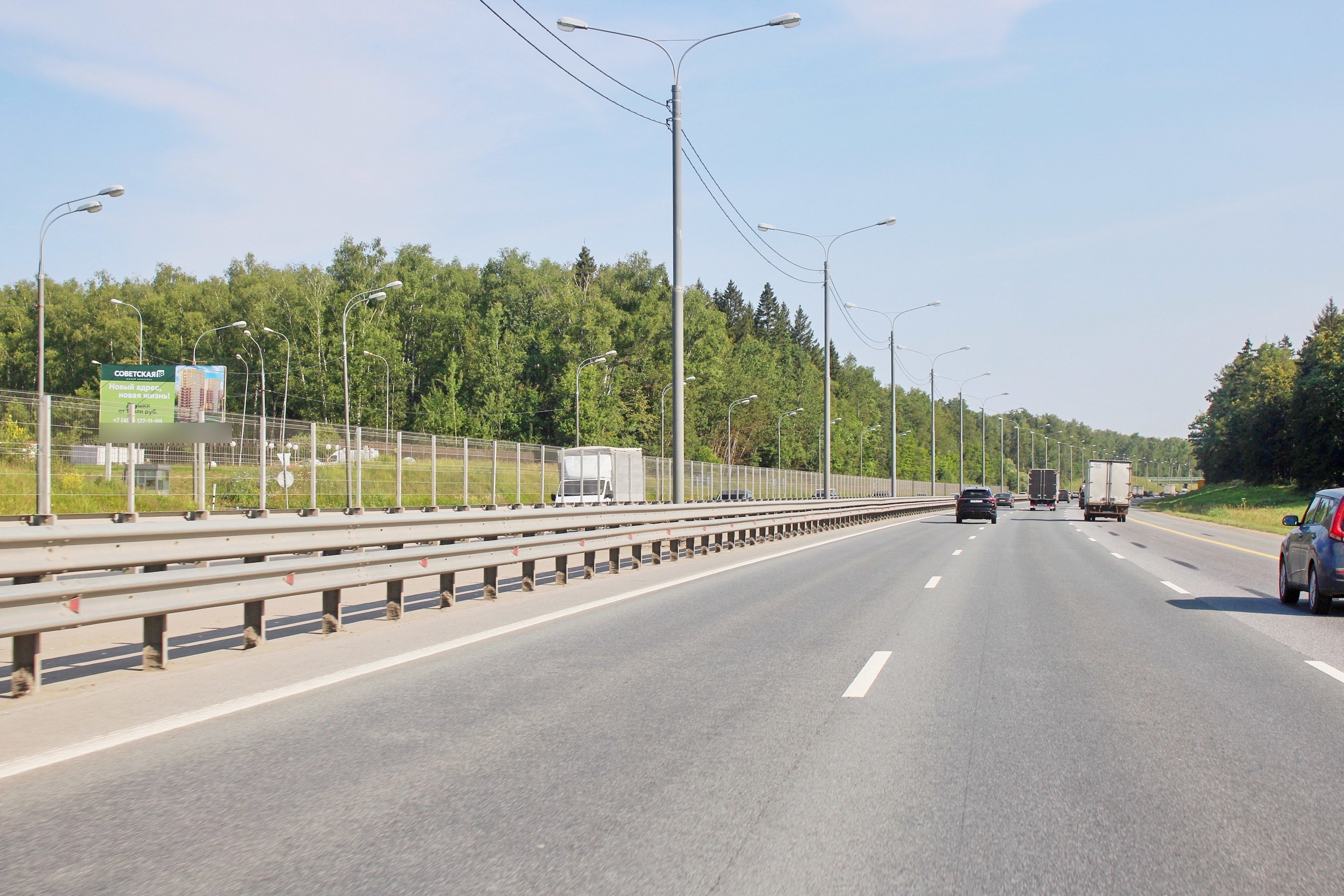 Фотография рекламного носителя, тип: Билборд 3x6, адрес: М2 Крым, Симферопольское ш., 59 450м, Чехов, Московская область, Россия. Сторона Б №973357