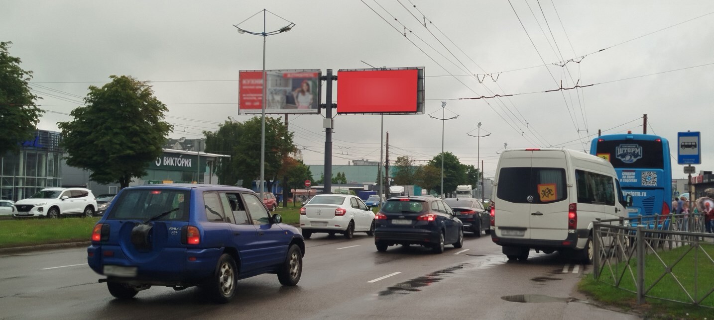Фотография рекламного носителя, тип: Билборд 3x6, адрес: Московский пр-т., ТЦ Гиант, Калининград, Калининградская область, Россия. Сторона В1-В10 №974074