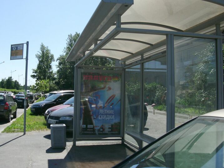 Фотография рекламного носителя, тип: Остановка 1.8x1.2, адрес: Витебский пр-т. Х Бассейная ул., Санкт-Петербург, Россия. Сторона А №130286