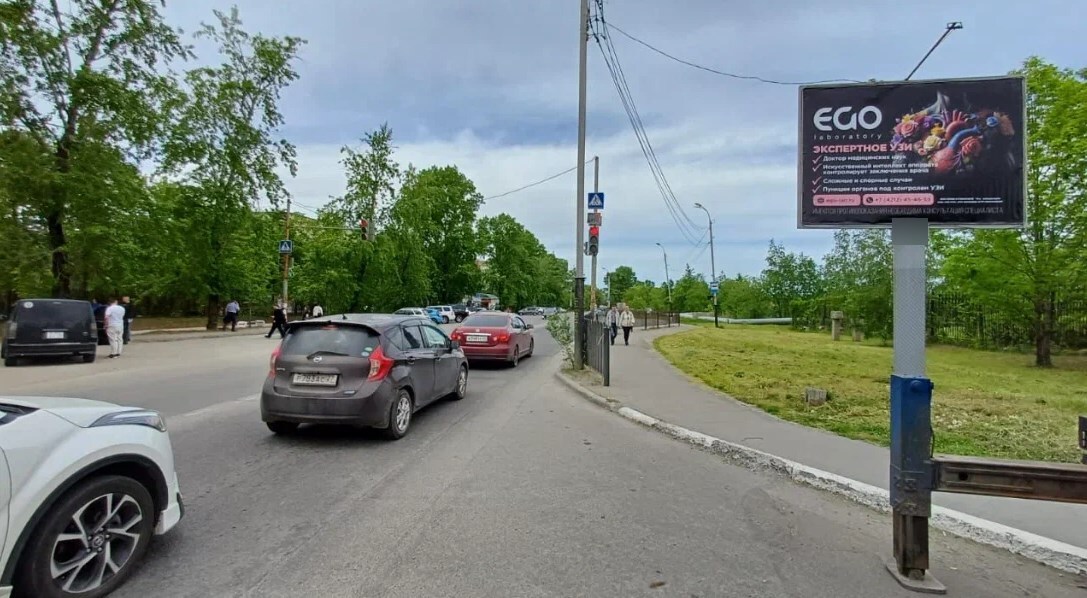 Фотография рекламного носителя, тип: Ситиборд 2.7x3.7, адрес: Краснодарская ул., д.2В, Хабаровск, Хабаровский край, Россия. Сторона А №1395489