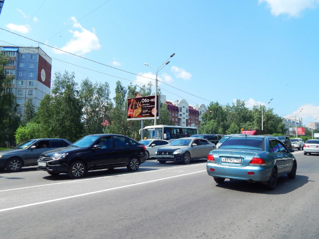 Фотография рекламного носителя, тип: Билборд 3x6, адрес: Павловский тракт, д.253 X Шумакова ул., поз.2, Барнаул, Алтайский край, Россия. Сторона Б1 №1327275