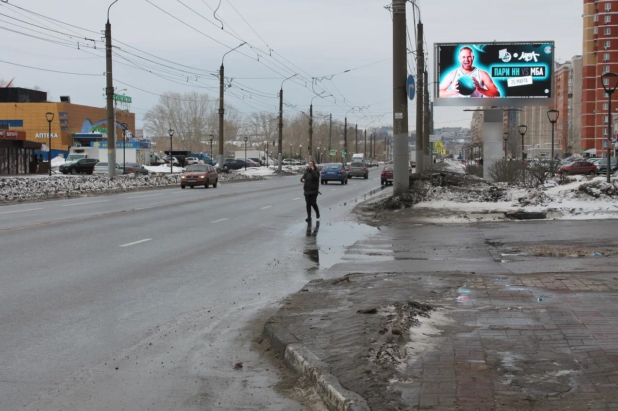 Фотография рекламного носителя, тип: Билборд 3x6, адрес: Мещерский б-р., д.7, корп.2, Нижний Новгород, Нижегородская область, Россия. Сторона A1-A12 №1001353
